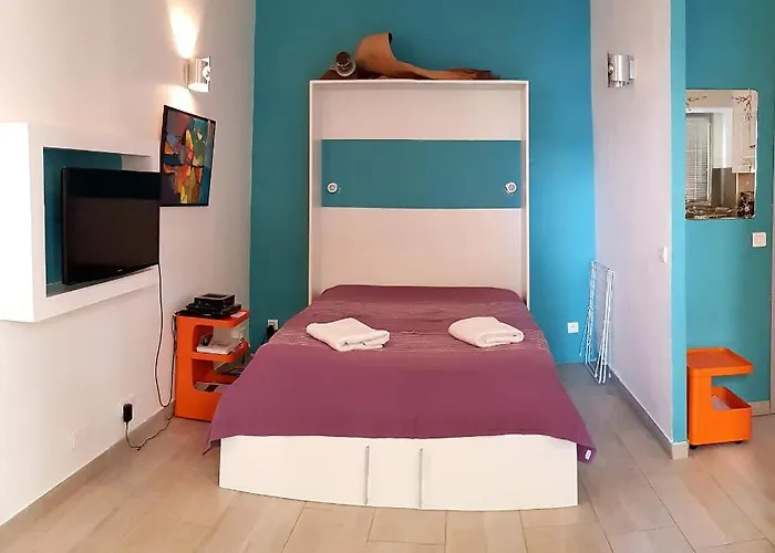 Centre Apartment *
